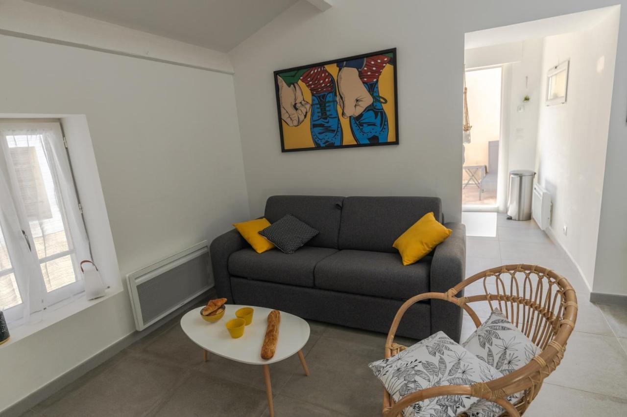 Appartement Terrasse climatisé calme en centre-ville LʼIsle-sur-la-Sorgue Exterior foto