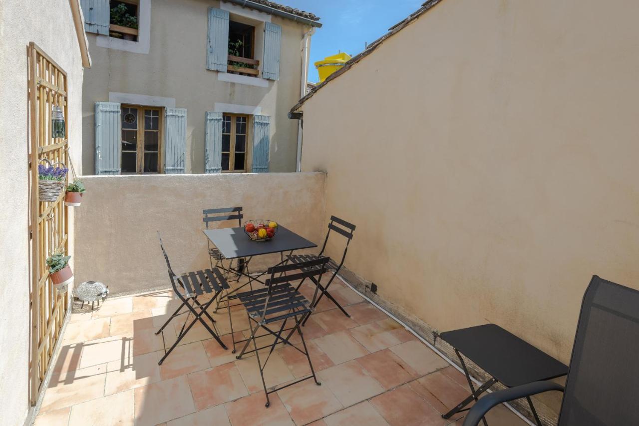 Appartement Terrasse climatisé calme en centre-ville LʼIsle-sur-la-Sorgue Exterior foto