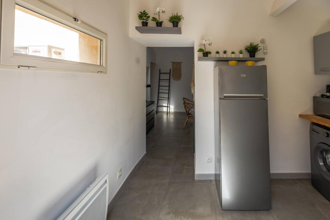 Appartement Terrasse climatisé calme en centre-ville LʼIsle-sur-la-Sorgue Exterior foto