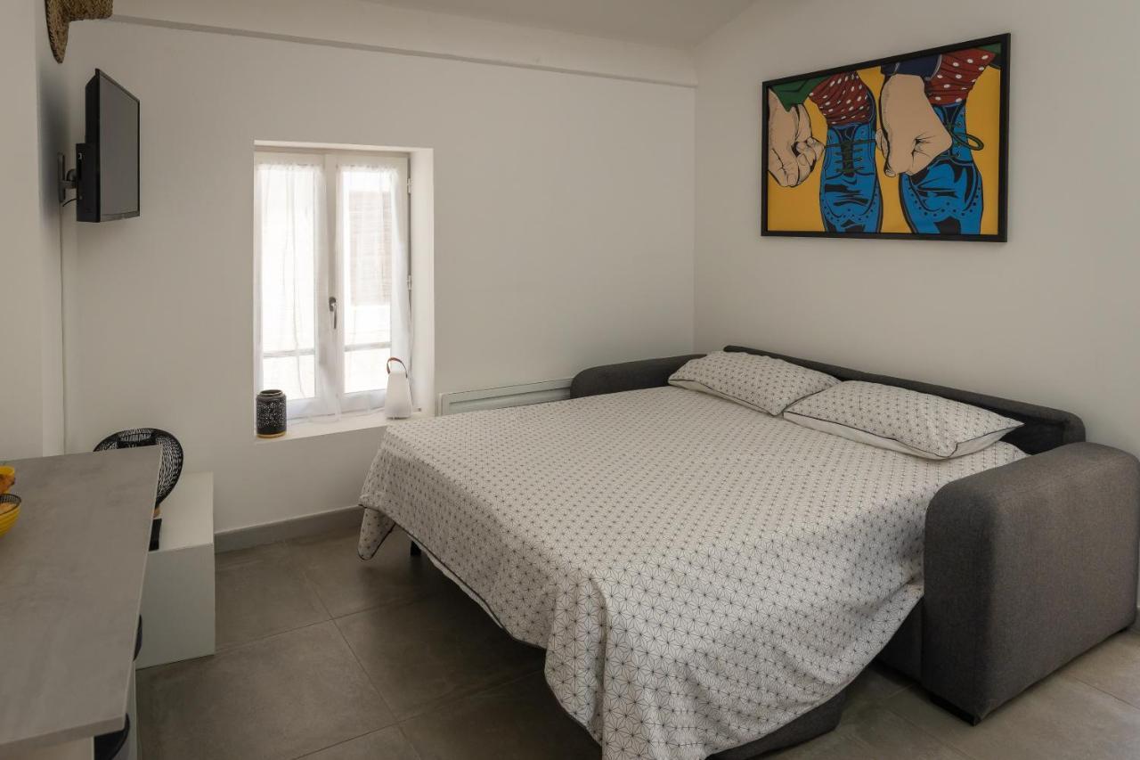 Appartement Terrasse climatisé calme en centre-ville LʼIsle-sur-la-Sorgue Exterior foto